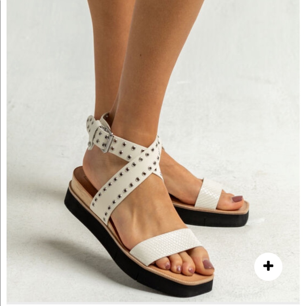 LAST CHANCE🚨 DOLCE VITA Panko Stud Womens Platform Sandals White NWOB US 9